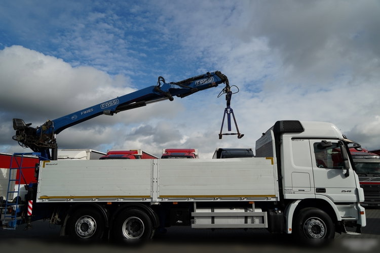 Mercedes BENZ / ACTROS 2548 / 6x2 /  ZESTAW BURTOWY - 6, 5 M / OŚ PODNOSZONA / +HDS FASSI /  wysów : 10.85 M / SIODEŁKO / ROTATOR / WIDŁY DO PALET / PRZYCZEPA 6, 5 M / SAF /  zdjęcie 23