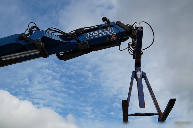 Mercedes BENZ / ACTROS 2548 / 6x2 /  ZESTAW BURTOWY - 6, 5 M / OŚ PODNOSZONA / +HDS FASSI /  wysów : 10.85 M / SIODEŁKO / ROTATOR / WIDŁY DO PALET / PRZYCZEPA 6, 5 M / SAF /  zdjęcie 25