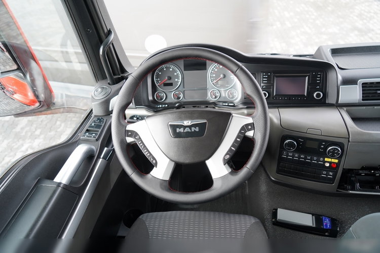 MAN TGS 26.400 / 6x4 / WYWROTKA 2 STRONNA  + HDS HMF 1530 K2  / HYDROBURTA / CHWYTAK / PILOT /  NAVI /  zdjęcie 42