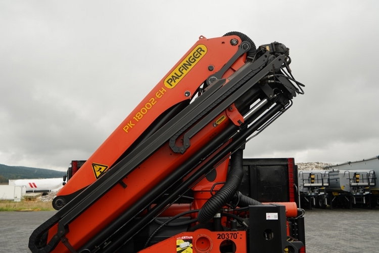 MAN TGS 26.440 / 6X2 / SKRZYNIOWY 7, 5 M / OŚ PODNOSZONA  + HDS PALFINGER PK 18002  / MAX UDŹWIG: 6 000 KG / STEROWANIE RADIOWE / ROTATOR / KLIMA POSTOJOWA /  UAL / EURO 6 zdjęcie 19