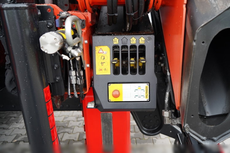 MAN TGS 26.440 / 6X2 / SKRZYNIOWY 7, 5 M / OŚ PODNOSZONA  + HDS PALFINGER PK 18002  / MAX UDŹWIG: 6 000 KG / STEROWANIE RADIOWE / ROTATOR / KLIMA POSTOJOWA /  UAL / EURO 6 zdjęcie 28