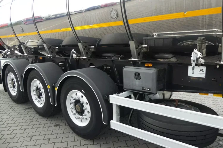 KAESSBOHRER CYSTERNA SPOŻYWCZA / 3 KOMOROWA / zdjęcie 18