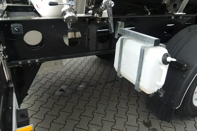 KAESSBOHRER CYSTERNA SPOŻYWCZA / 3 KOMOROWA / zdjęcie 19