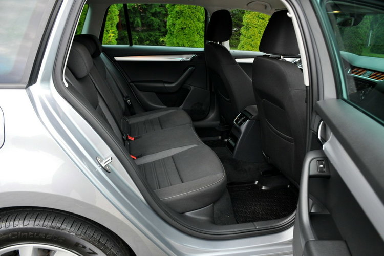 Octavia 1.6TDI(115KM) Led Radar Navi Welur Reling I Właściciel Alu17"ASO Skoda zdjęcie 19