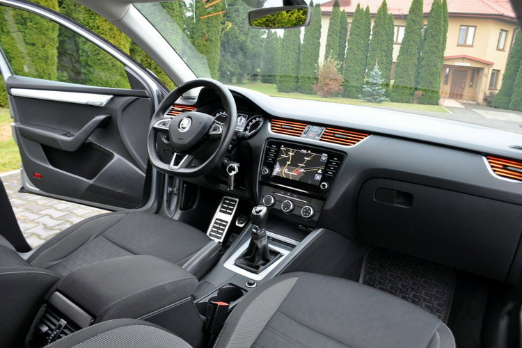 Octavia 1.6TDI(115KM) Led Radar Navi Welur Reling I Właściciel Alu17"ASO Skoda zdjęcie 24