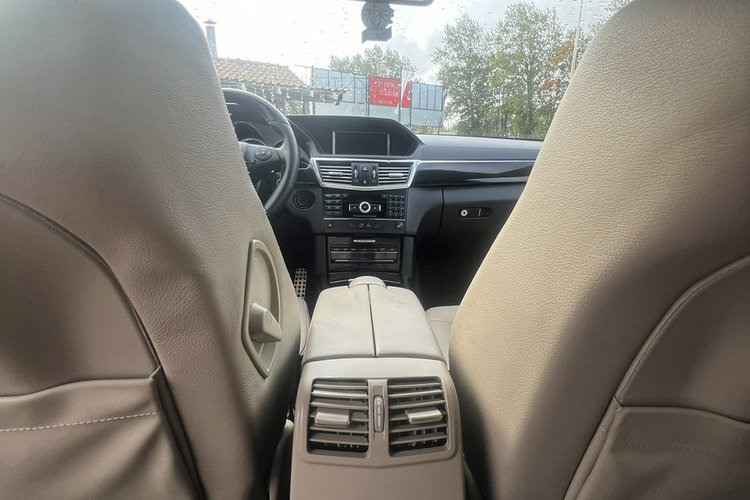 E 350 MERCEDES-BENZ E 350 W212 zdjęcie 13