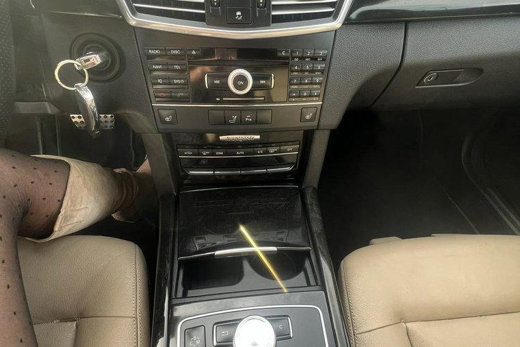 E 350 MERCEDES-BENZ E 350 W212 zdjęcie 20