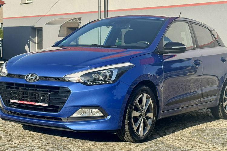 Hyundai i20 1.25 Benzyna 85KM z Niemiec wersja PASSION Kamera, Navi, Led - Full zdjęcie 3