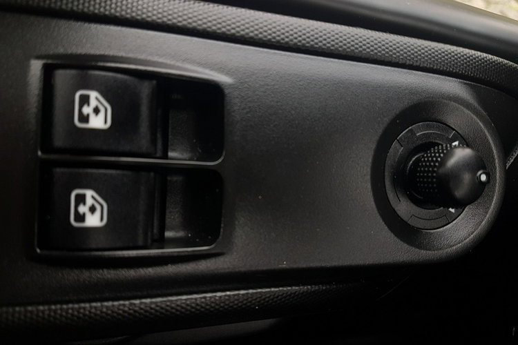 Iveco Daily 35S13 KIPER WYWROTKA 3-STRONNA 3.60x2.06 KLIMA MANUAl DMC 3500 KG zdjęcie 9