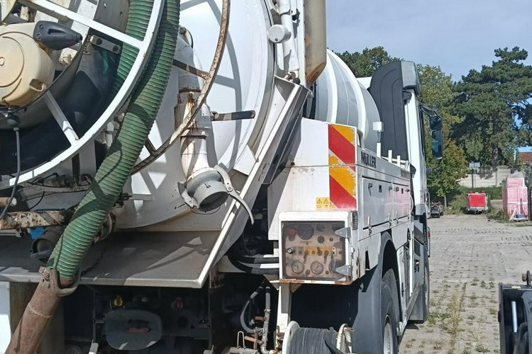 Mercedes ACTROS 1841 4X4 WUKO Muller Vacumaster F 100 E / Asenizacyjny / I-właściciel zdjęcie 2
