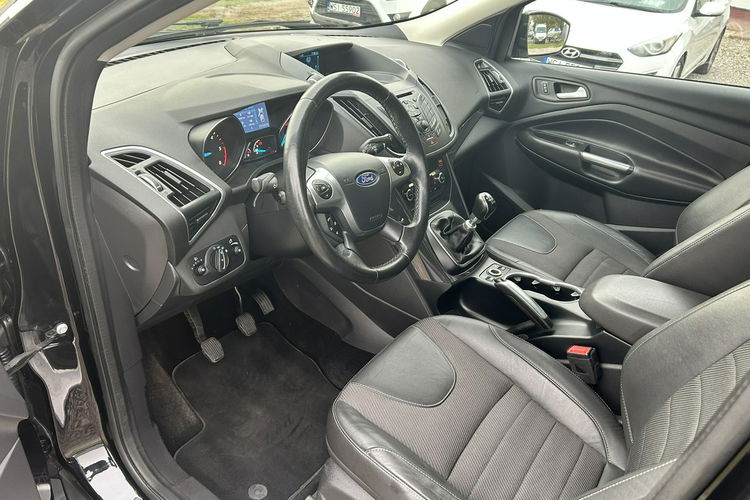 Ford Kuga 4x4 zdjęcie 9
