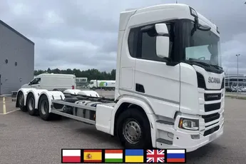 Scania R560 B8x4 4 / Rama do zabudowy / kab. sypialna / PTO