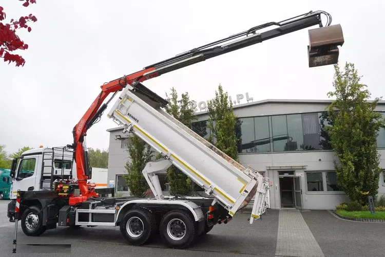 Mercedes Arocs 2636 6x4 / Fassi F175 / 7.7 t / 10 m / Wywrotka 2-stronna / Hydroburta zdjęcie 3