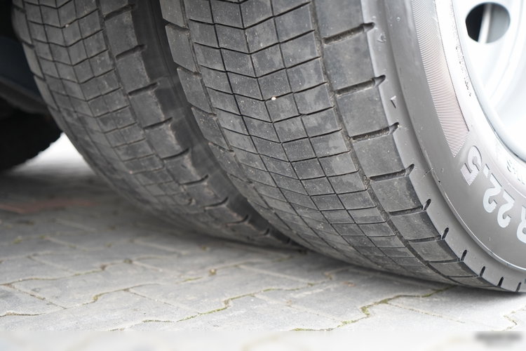 Volvo FH 460 / ZESTAW TANDEM / 120 M3 / PRZEJAZDOWY / I-SAVE / KLIMA POSTOJOWA / OŚ PODNOSZONA SKRĘTNA / WIELTON / PLANDEKA ZBROJONA  6x2 zdjęcie 33