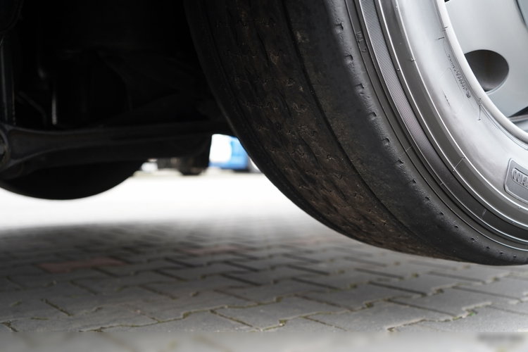 Volvo FH 460 / ZESTAW TANDEM / 120 M3 / PRZEJAZDOWY / I-SAVE / KLIMA POSTOJOWA / OŚ PODNOSZONA SKRĘTNA / WIELTON / PLANDEKA ZBROJONA  6x2 zdjęcie 34