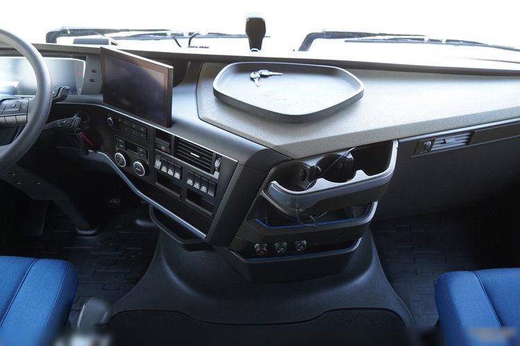 Volvo FH 500 / KLIMA POSTOJOWA / I-SAVE  zdjęcie 30