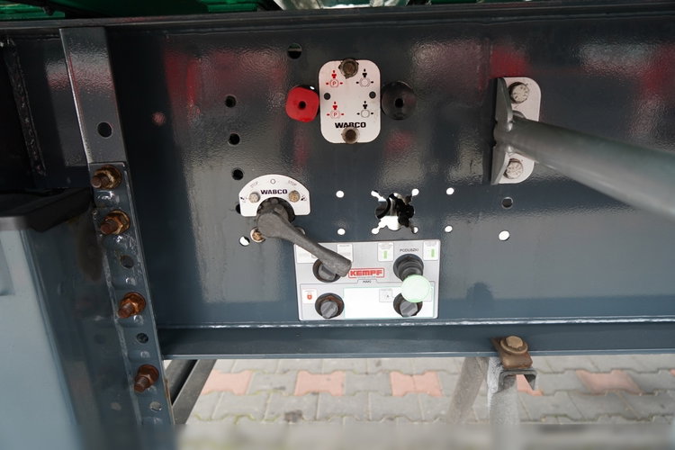 KEMPF WYWROTKA 60m3 / KLAPO DRZWI / OŚ PODNOSZONA / 2021  zdjęcie 15