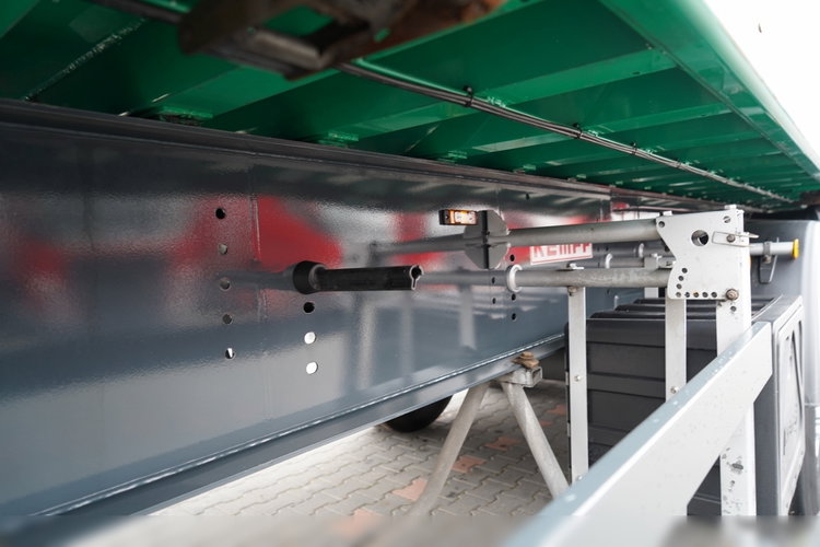 KEMPF WYWROTKA 60m3 / KLAPO DRZWI / OŚ PODNOSZONA / 2021  zdjęcie 16