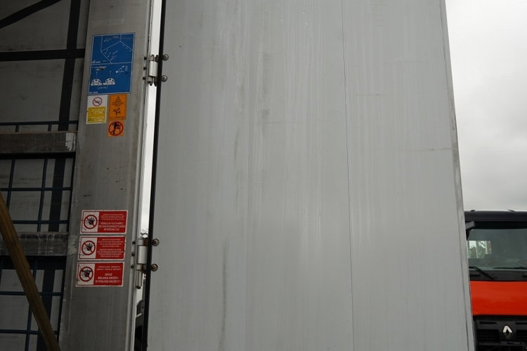 Wielton / FIRANKA / STANDARD / OŚ PODNOSZONA / PLANDEKA ZBROJONA zdjęcie 12