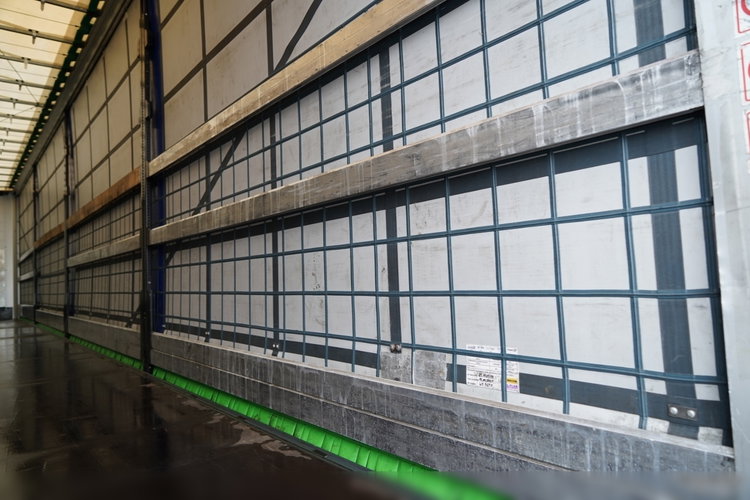 Wielton / FIRANKA / STANDARD / OŚ PODNOSZONA / PLANDEKA ZBROJONA zdjęcie 15