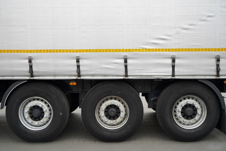 Wielton / FIRANKA / STANDARD / OŚ PODNOSZONA / PLANDEKA ZBROJONA zdjęcie 22