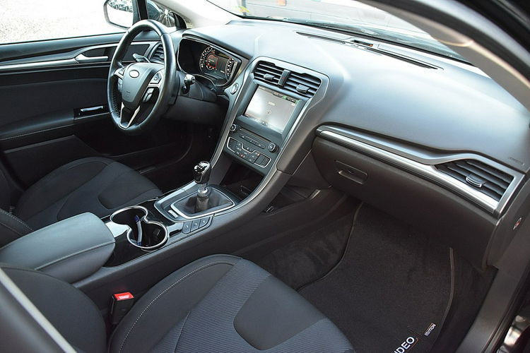 Ford Mondeo Titanium Alu Navi Gwarancja zdjęcie 11