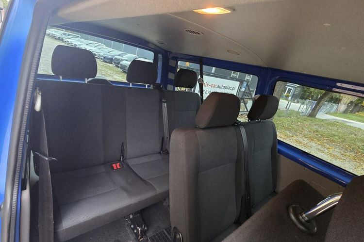 Volkswagen Transporter 2.0 Tdi 9 osób Long 2xnawiewy bezwypadkowy zdjęcie 11
