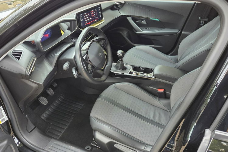 Peugeot 2008 1.2 ALLURE FV 23% Ast. Pasa Kamera 360 Navi Skóra PDC Super Stan zdjęcie 10