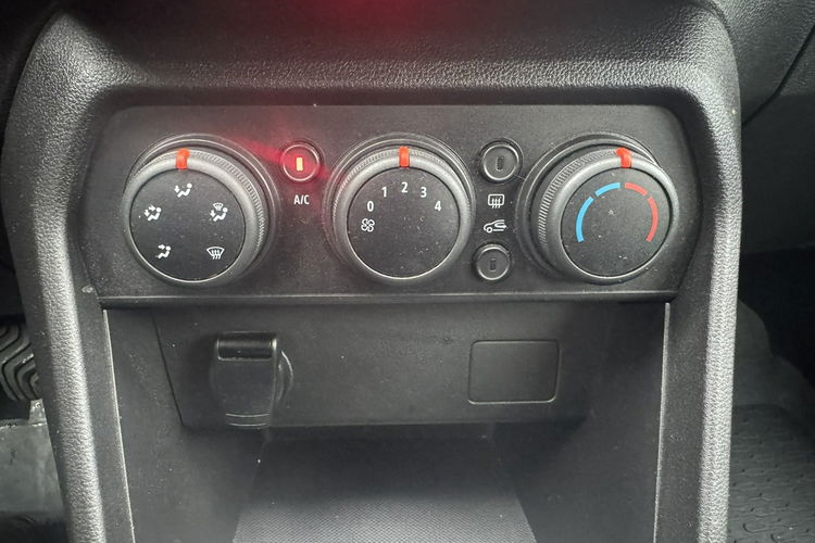 Dacia Sandero Klimatyzacja, LED, Kamera cofania, PDC 2x zdjęcie 24