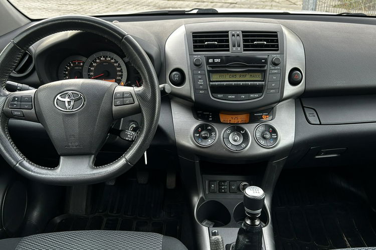 Toyota RAV-4 2.0 Ben/Gaz AWD Zadbana 2 Właścicieli zdjęcie 9
