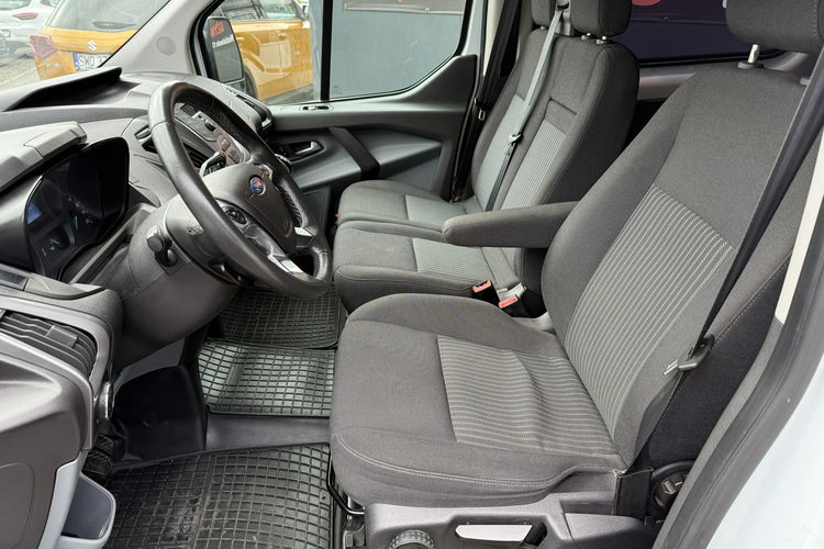 Ford Transit Custom 9-osobowy. zdjęcie 17