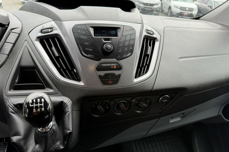 Ford Transit Custom 9-osobowy. zdjęcie 19