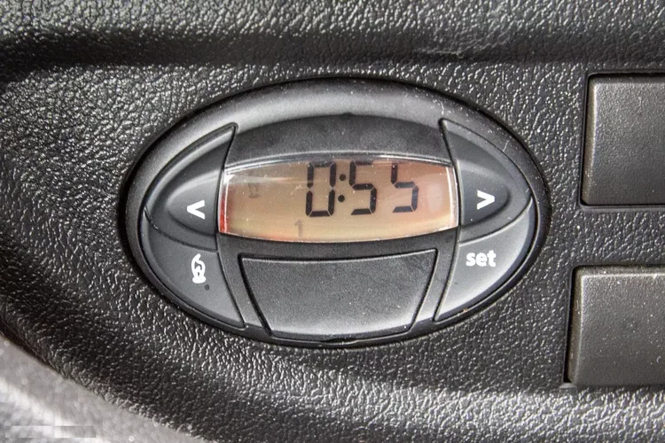 Peugeot Boxer 165KM 8ep KONTENER + WINDA dHollandia 750kg zdjęcie 14