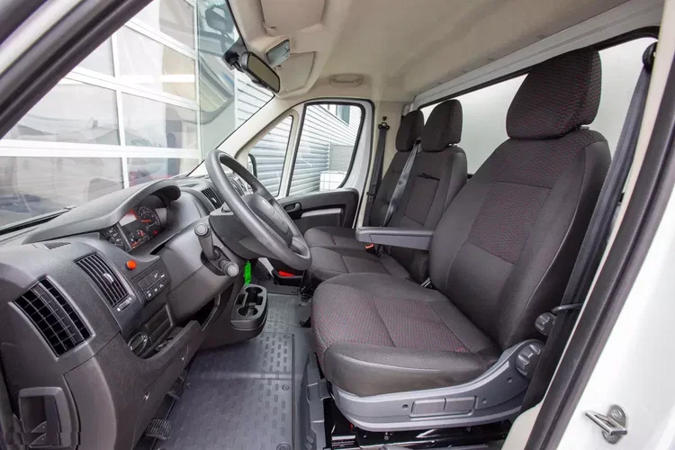 Peugeot Boxer 165KM 8ep KONTENER + WINDA dHollandia 750kg zdjęcie 6