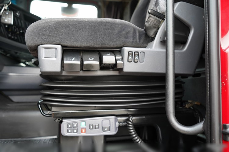 Scania R 410  / RETARDER  / OPTICRUISE   zdjęcie 24