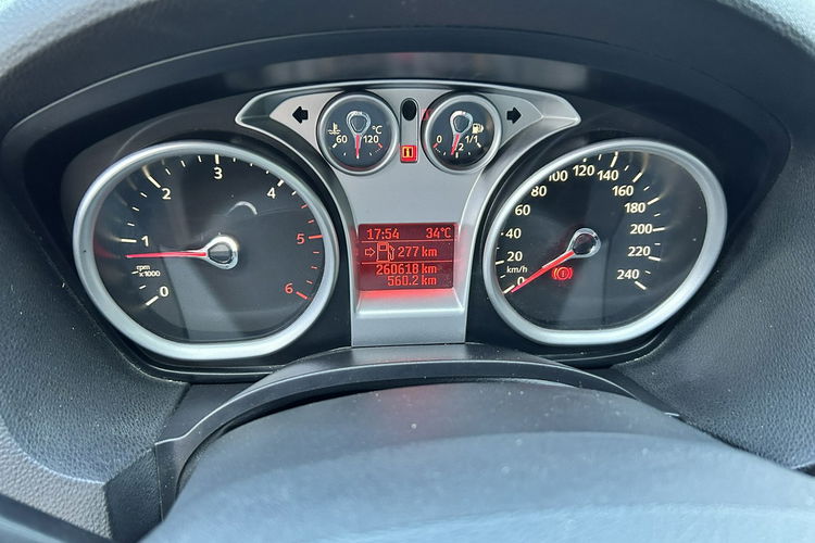 Ford Kuga Titanium zdjęcie 29