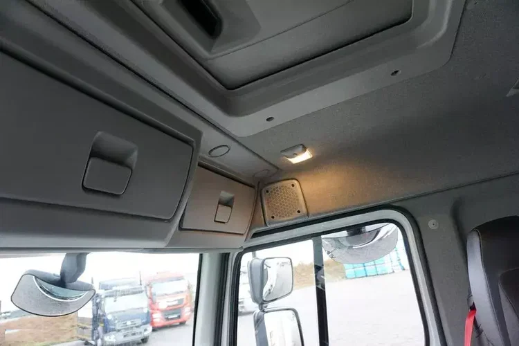 Renault D 16 / 280 / ACC / E 6 / FIRANKA + WINDA / ŁAD. 8 790 KG / 17 PALET zdjęcie 23