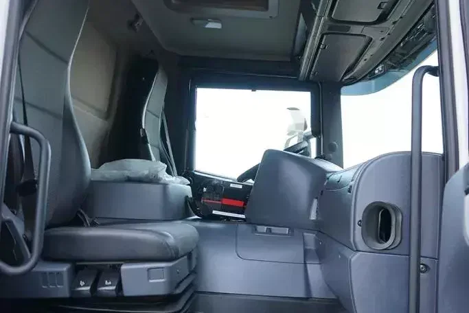 Scania / P 250 / ACC / SKRZYNIOWY + HDS + WINDA / PALFINGER PK 12 002 - EH B / WYSIĘG 10 M zdjęcie 8