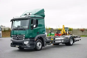 Mercedes / 1833 / E 6 / BDF + WINDA / 7.15 , 7.45, 7.82 M / ŁAD. 9 610 KG
