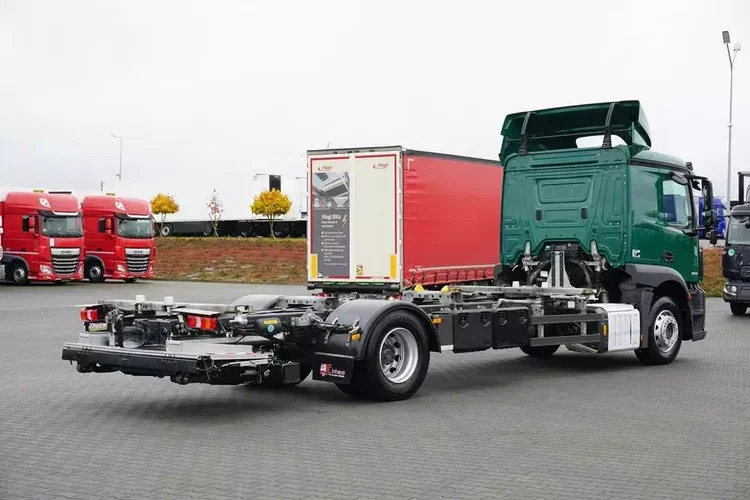 Mercedes / 1833 / E 6 / BDF + WINDA / 7.15 , 7.45, 7.82 M / ŁAD. 9 610 KG zdjęcie 6