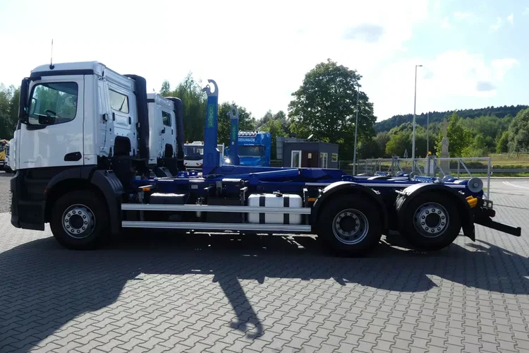 Mercedes ANTOS 2540 / 6x2 / HAKOWIEC 20t / EURO 6 / NISKI PRZEBIEG / zdjęcie 11