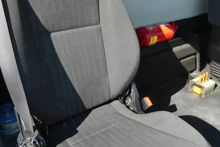 Mercedes ANTOS 2540 / 6x2 / HAKOWIEC 20t / EURO 6 / NISKI PRZEBIEG / zdjęcie 27