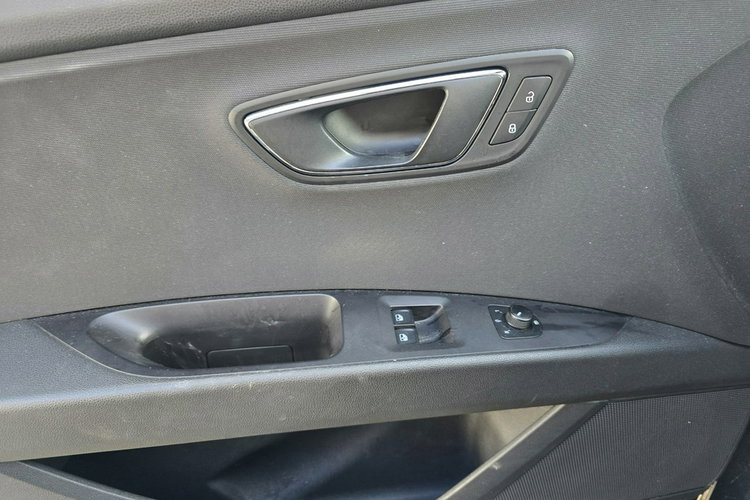 Seat Leon Reflektory Martix, klimatronik, wersja coupe zdjęcie 13