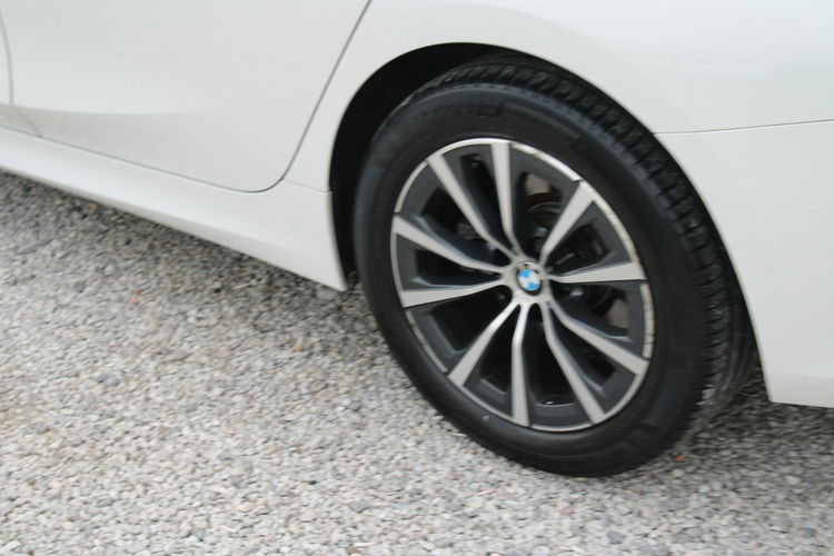 BMW 318 Salon Polska Gwarancja Grzane fotele zdjęcie 9