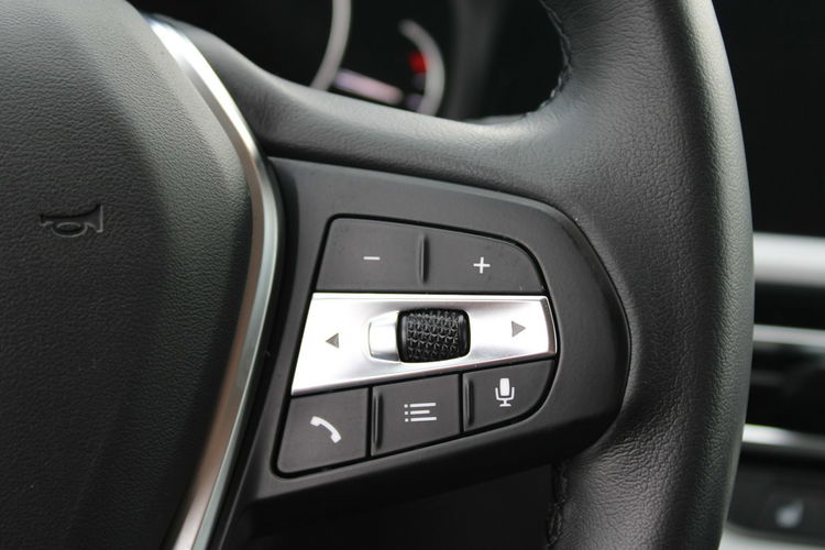 BMW 318 Salon Polska Gwarancja Grzane fotele zdjęcie 19