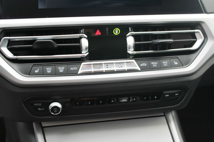 BMW 318 Salon Polska Gwarancja Grzane fotele zdjęcie 21