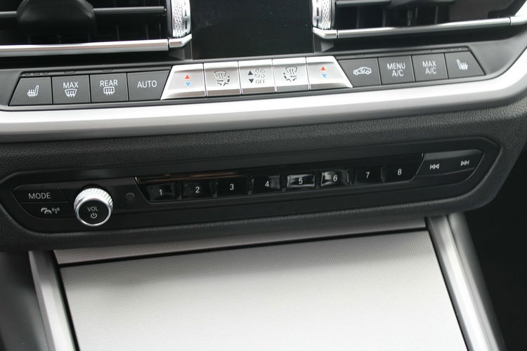 BMW 318 Salon Polska Gwarancja Grzane fotele zdjęcie 23