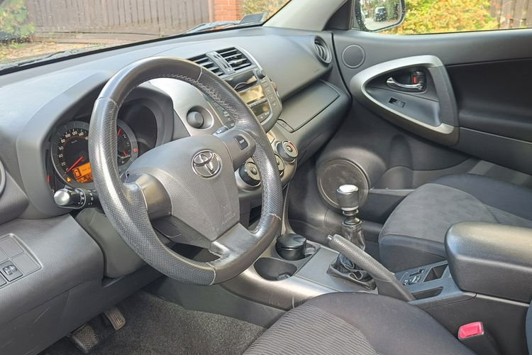 Toyota RAV-4 2.0 , I właściciel, mały przebieg, bezwypadkowy, krajowy zdjęcie 11