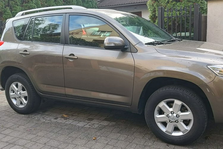 Toyota RAV-4 2.0 , I właściciel, mały przebieg, bezwypadkowy, krajowy zdjęcie 8