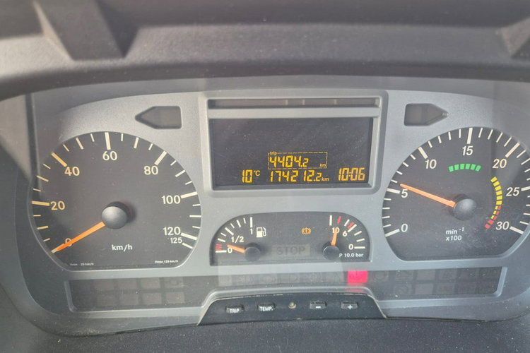 Atego 918 4X4 / ZWYŻKA Mercedes-Benz Atego 918 / 4X4 / ZWYŻKA / MAX 18M / 200KG ŁADOWNOŚĆ zdjęcie 33